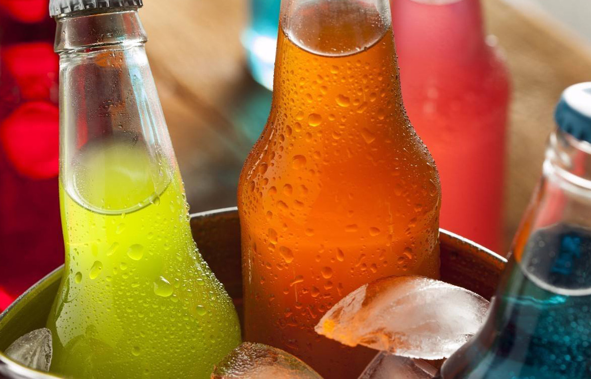 政策解讀 | 國務院新規：中小學限制銷售含糖飲料，心肺復蘇被納入考試內容