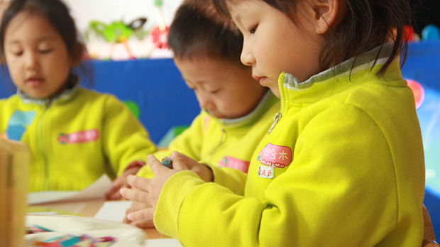 政府大力實施幼兒園去“小學化”，到底什么才是“小學化”？