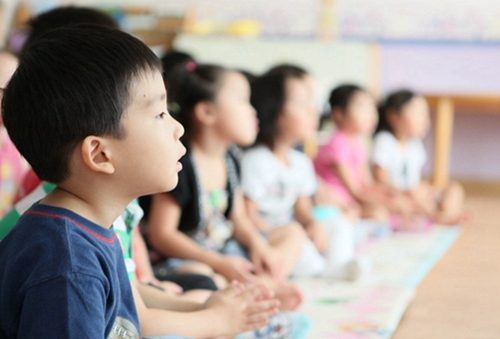 天價蝦吃出“誠信荒”，加盟幼兒園打好誠信教育牌