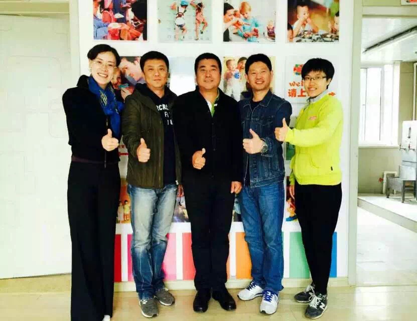 又一批加盟商成功簽約，共同孕育時間的玫瑰