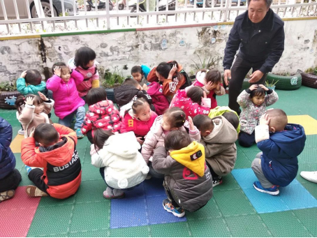 京華合木幼兒園（云南昭通綏江園）秋季防震演練