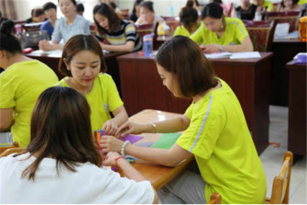 京華合木丨家園共育對孩子的5個意義，你知道多少？