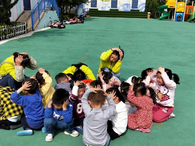 京華活動丨地震來了，我不怕——幼兒園防震疏散演練活動